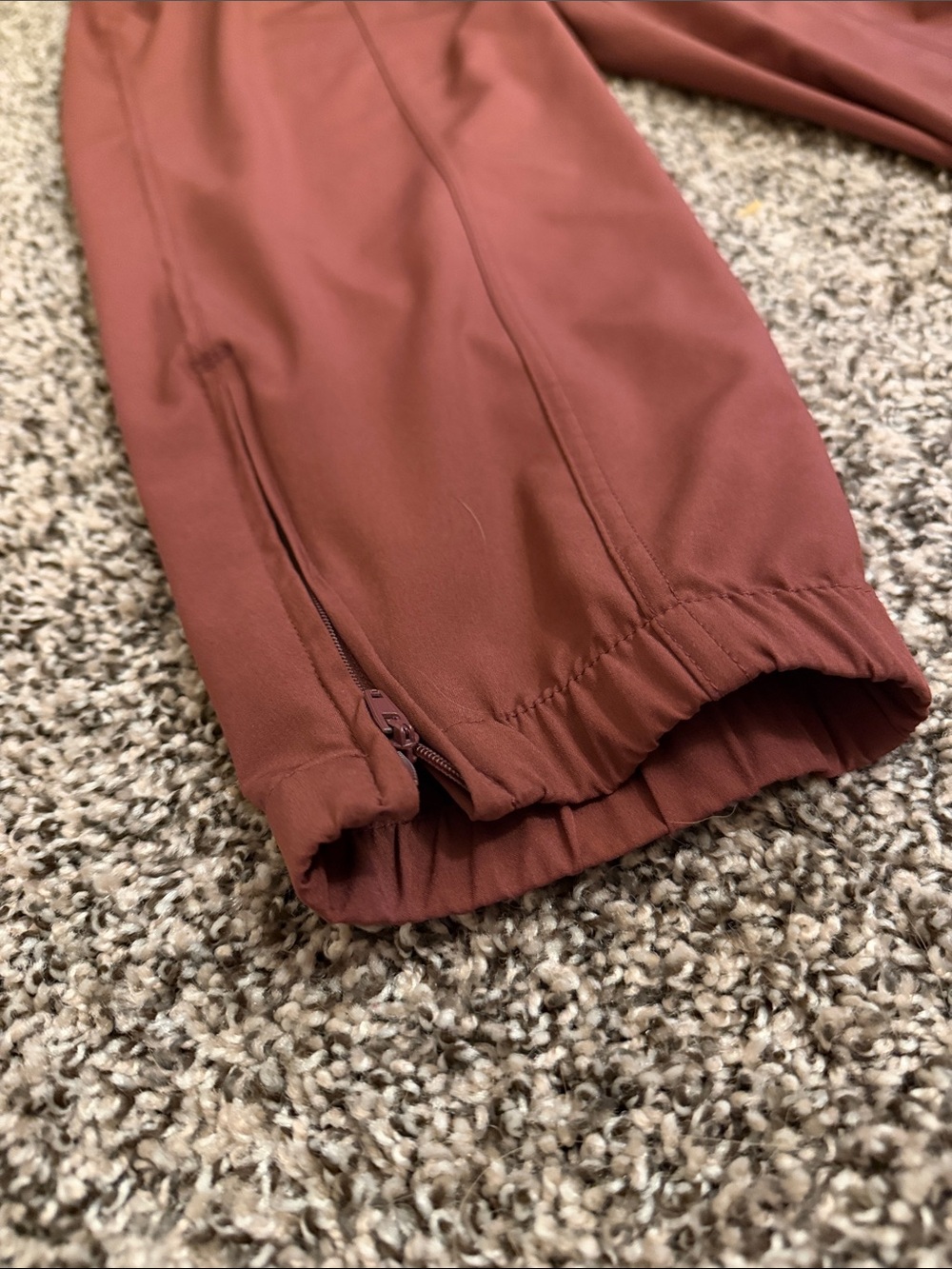 Old Navy Rust Joggers XL - Picture 2 of 5